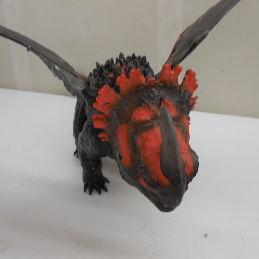 DreamWorks Dragons How to Train Your Dragon Red Death Chomping Rampage Figure - Picture 4 of 4